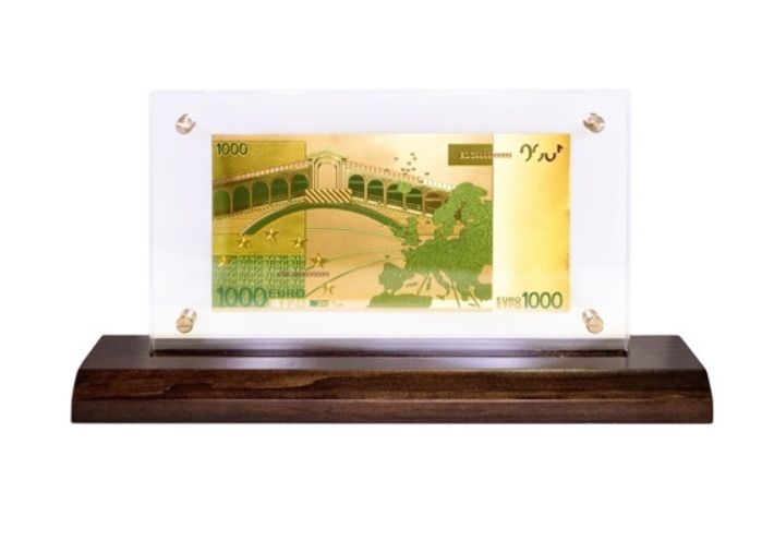 Банкнота подарочная 1000 EUR Евро на подставке