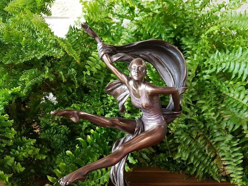 Коллекционная статуэтка Veronese Гимнастка WU74435A4