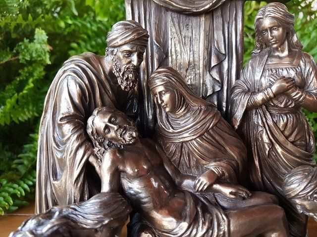 Колекційна Статуетка Veronese зняття Ісуса з Хреста 75890A1, Під замовлення 10 робочих днів