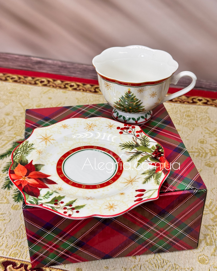Чашка з блюдцем Christmas Story Flower 180 мл