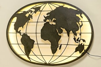 Настенный декор светодиодный Карта мира 99 см