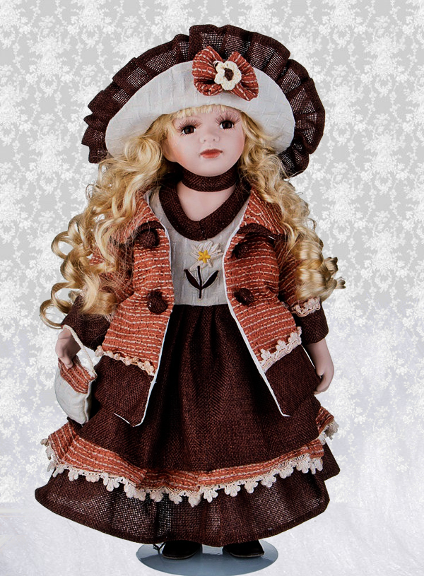 Кукла фарфоровая, декоративная Летиция 40 см RF-Collection
