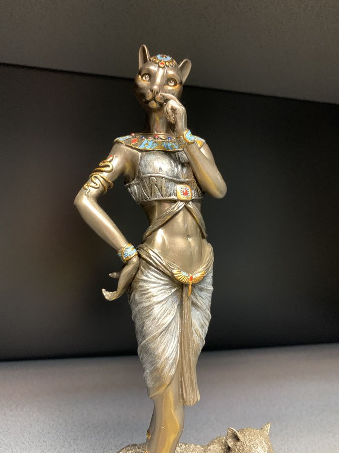 Статуетка Veronese Баст, Богиня Кохання Ws-569, Під замовлення 10 робочих днів