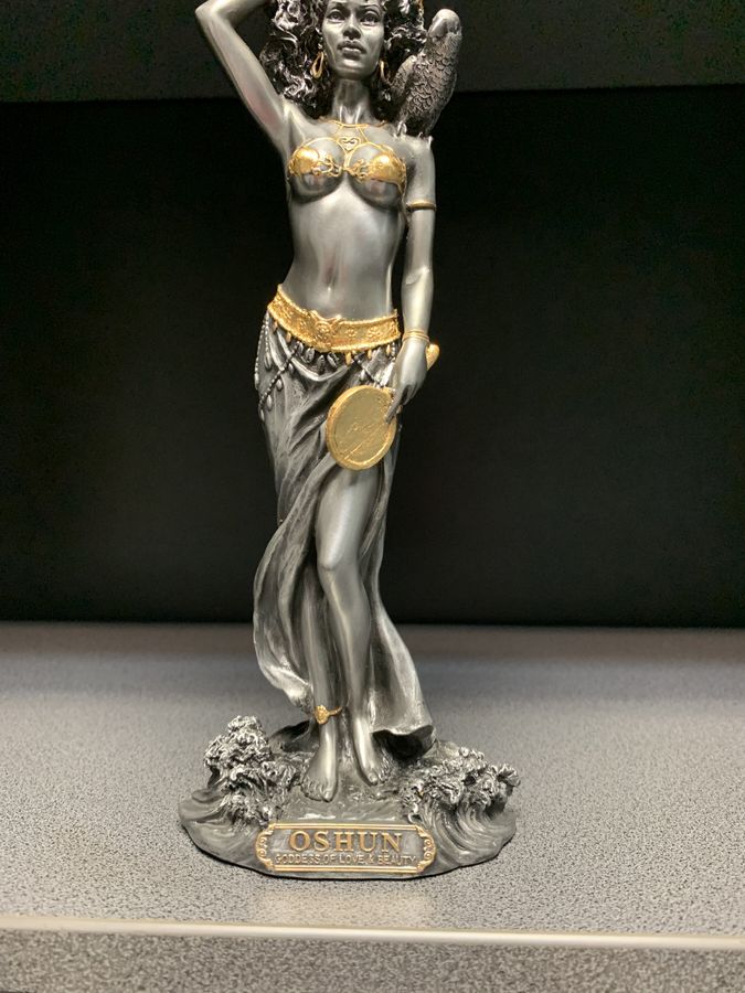 Статуэтка Veronese "Ошун - Богиня красоты" WS- 78