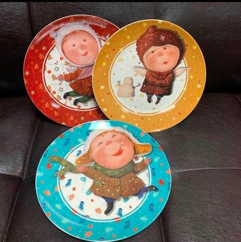 Набор из 6 новогодних тарелок Гапчинская 19 см (по 2 тарелки 3х цветов)
