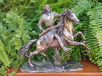 Коллекционная статуэтка Veronese Индеец на коне 69784A4
