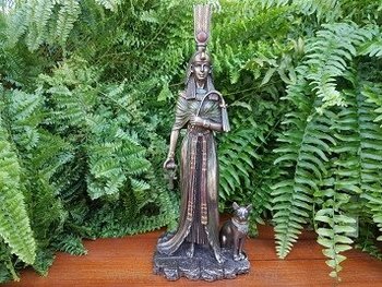 Коллекционная статуэтка Veronese Египетская царица с кошкой WU76648A4