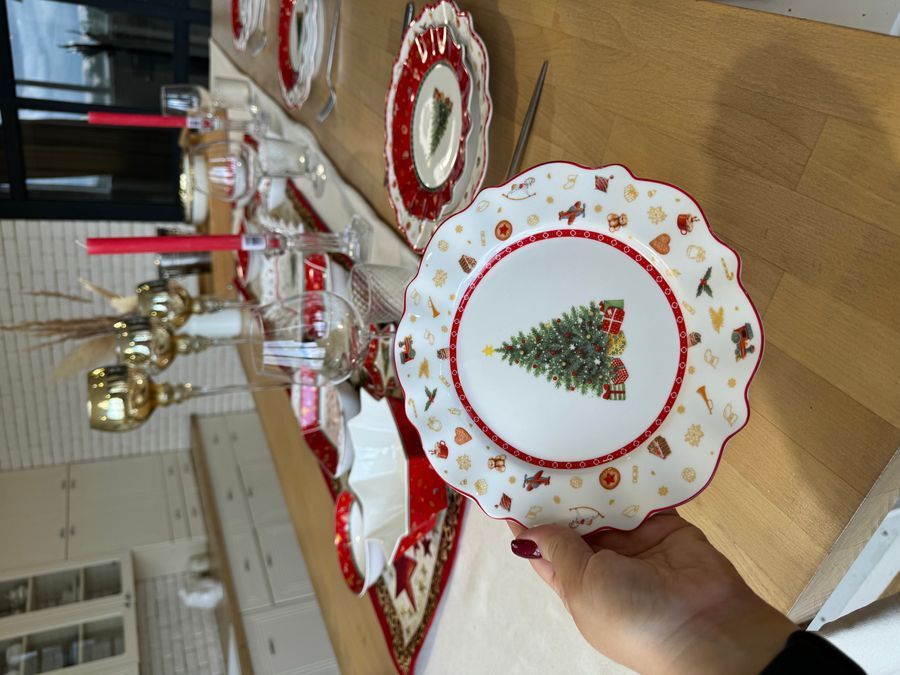 Тарілка новорічна Lefard CHRISTMAS DELIGHT 21 см біла