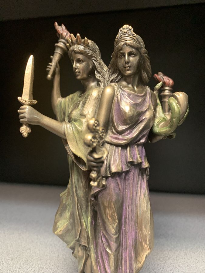 Статуетка Veronese Геката Богиня Чарівництва 76293A4, Під замовлення 10 робочих днів