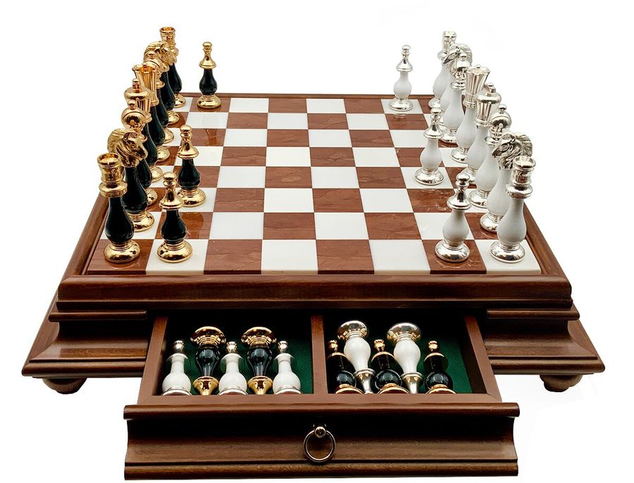 Шахматы подарочные Italfama Классические с позолотой и серебром