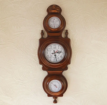 Настенные часы деревянные Дипломат с барометром, термометром и гигрометром