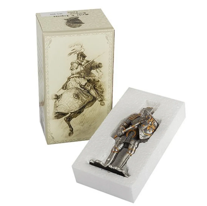 Фігурка олов'яна Veronese Воїн із сокирою WS-806