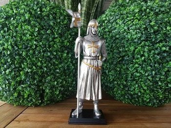 Коллекционная статуэтка Veronese Рыцарь Мальтийского ордена WU76302AB