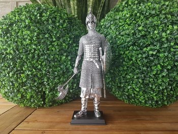 Коллекционная статуэтка Veronese Рыцарь с топором WU72086AB