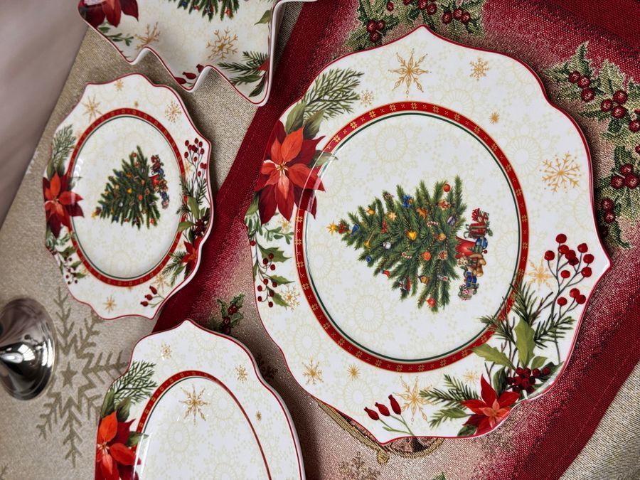 Набор новогодних тарелок Christmas Story Flower 6 персон