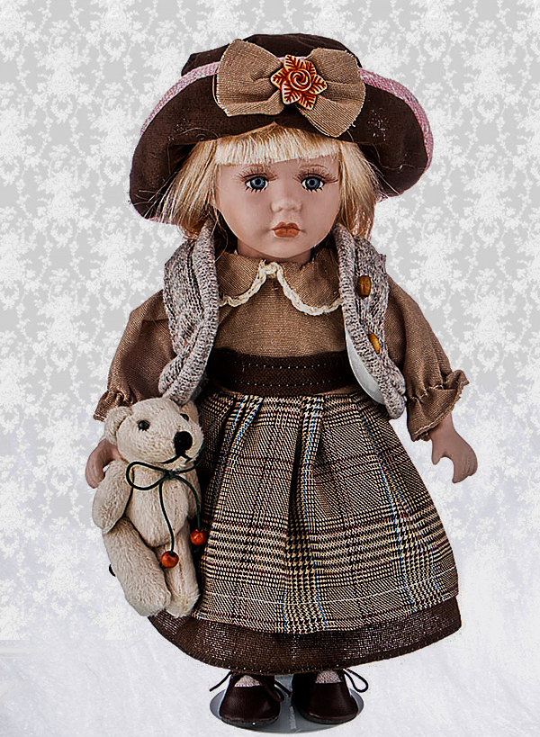 Кукла фарфоровая, декоративная с медведем 30 см RF-Collection