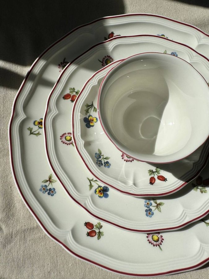 Набор посуды Petite Fleur Villeroy & Boch на 2 персоны, 8 предметов