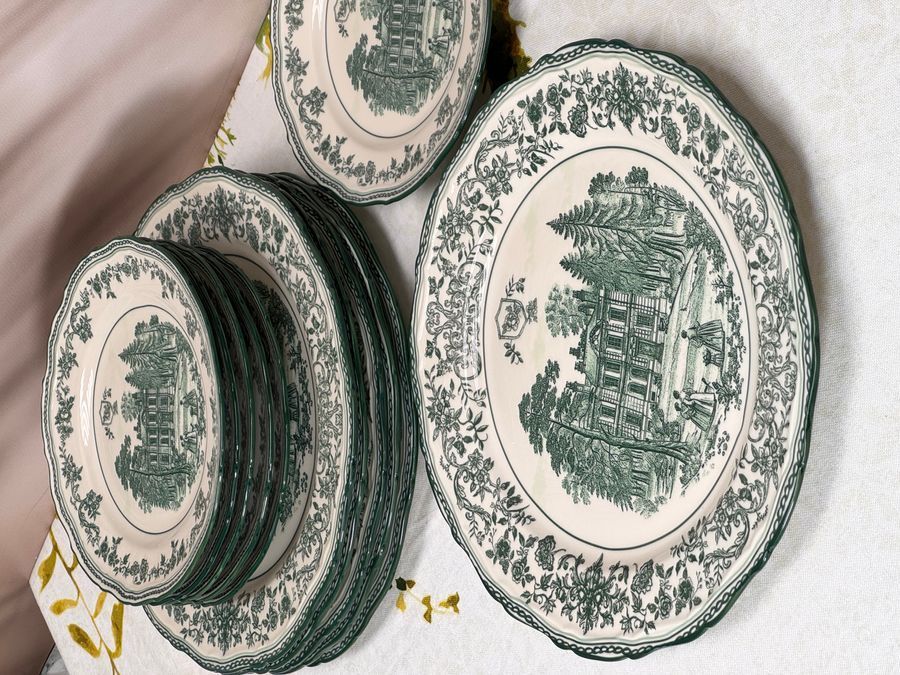 Набір фарфорових тарілок 12 шт "GREEN CASTLE"