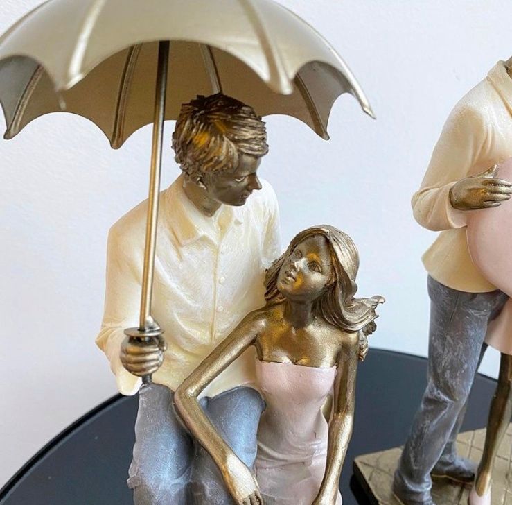 Статуетка закохана Пара Під Парасолькою 2007-066