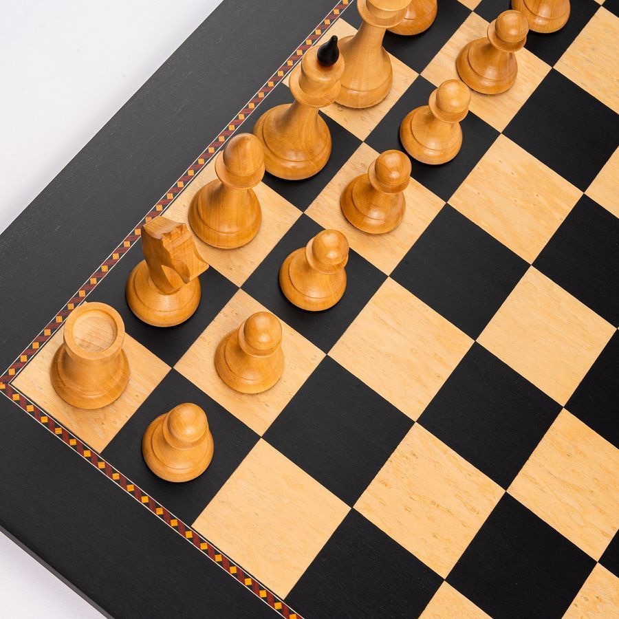 Шахи на подарунок Ferrer Queen's Gambit
