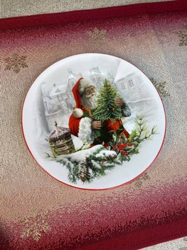 Тарелка новогодняя фарфоровая Санта 19,5 см