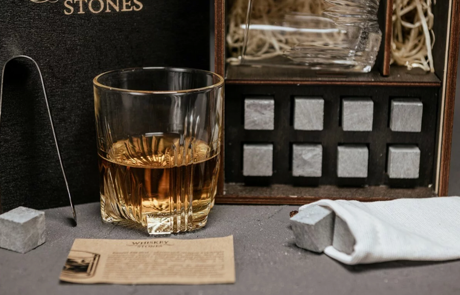 Набор для виски подарочный Ballard со стаканами и камнями